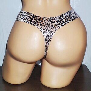 Victoria's Secret Thong Panties. New with Tags Size Medium.